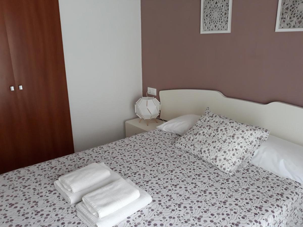 Royal Apartament-200M From Beach- Wifi Тосса-де-Мар Экстерьер фото